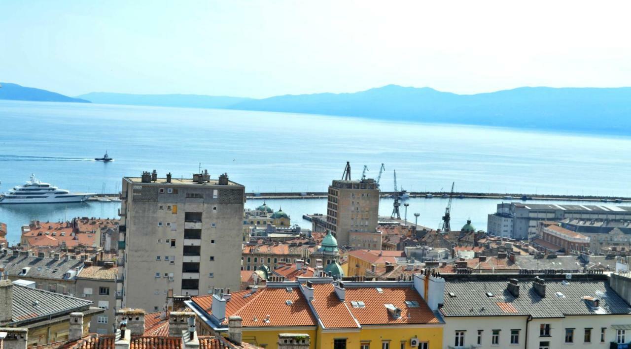 Liburana Apartment Rijeka Luaran gambar